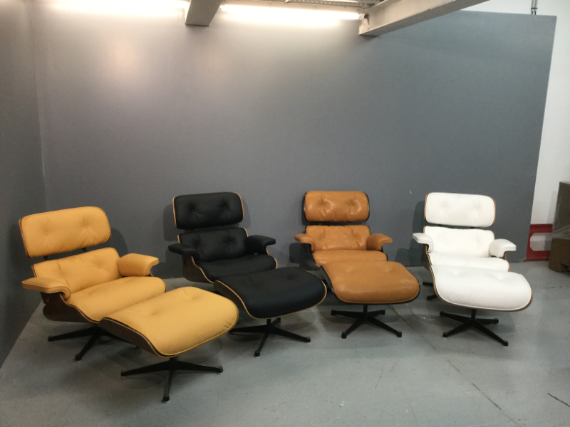 Réfection Fauteuils Ray & Charles Eames ( Mobilier International) en cuir 